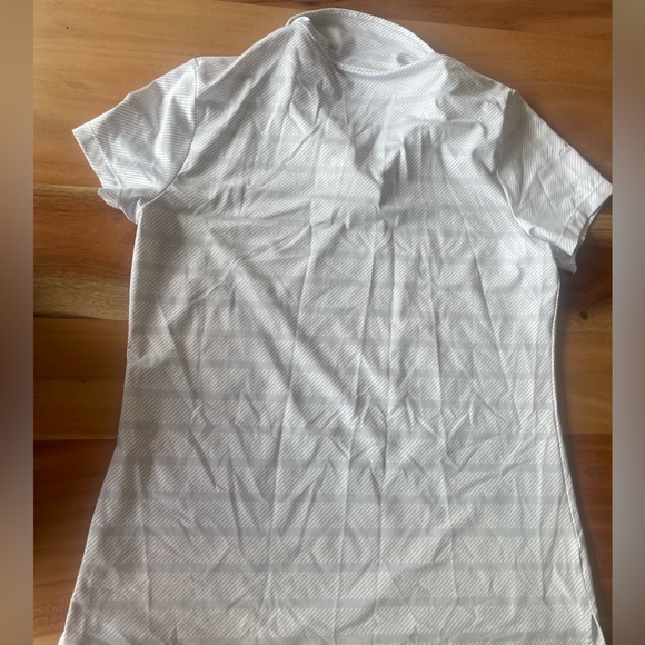 nike golf t-shirt - Picture 2 of 3